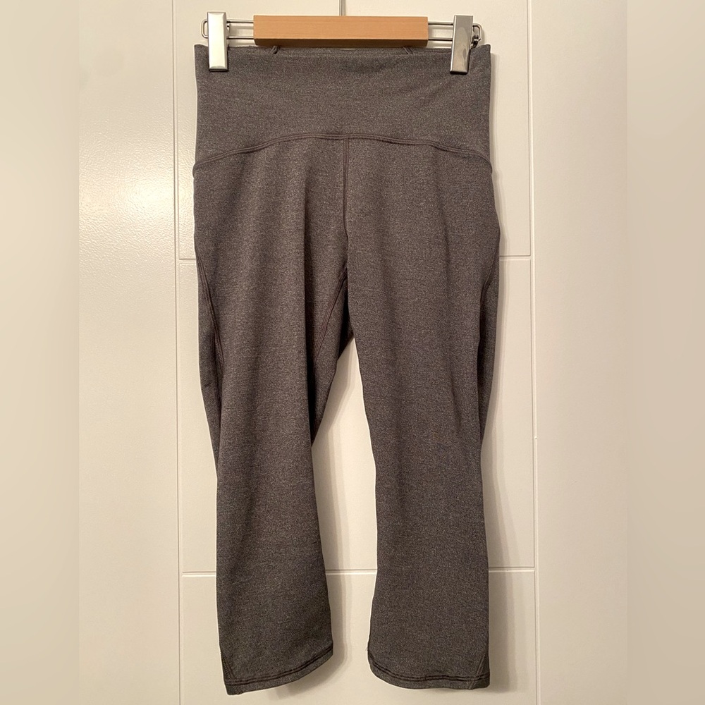 LULULEMON- Train Times Crop 17”